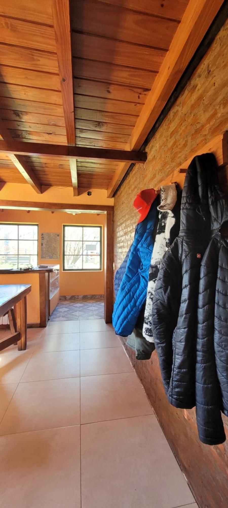 Hostel Las Cuatro Estaciones Ел Чалтен Екстериор снимка