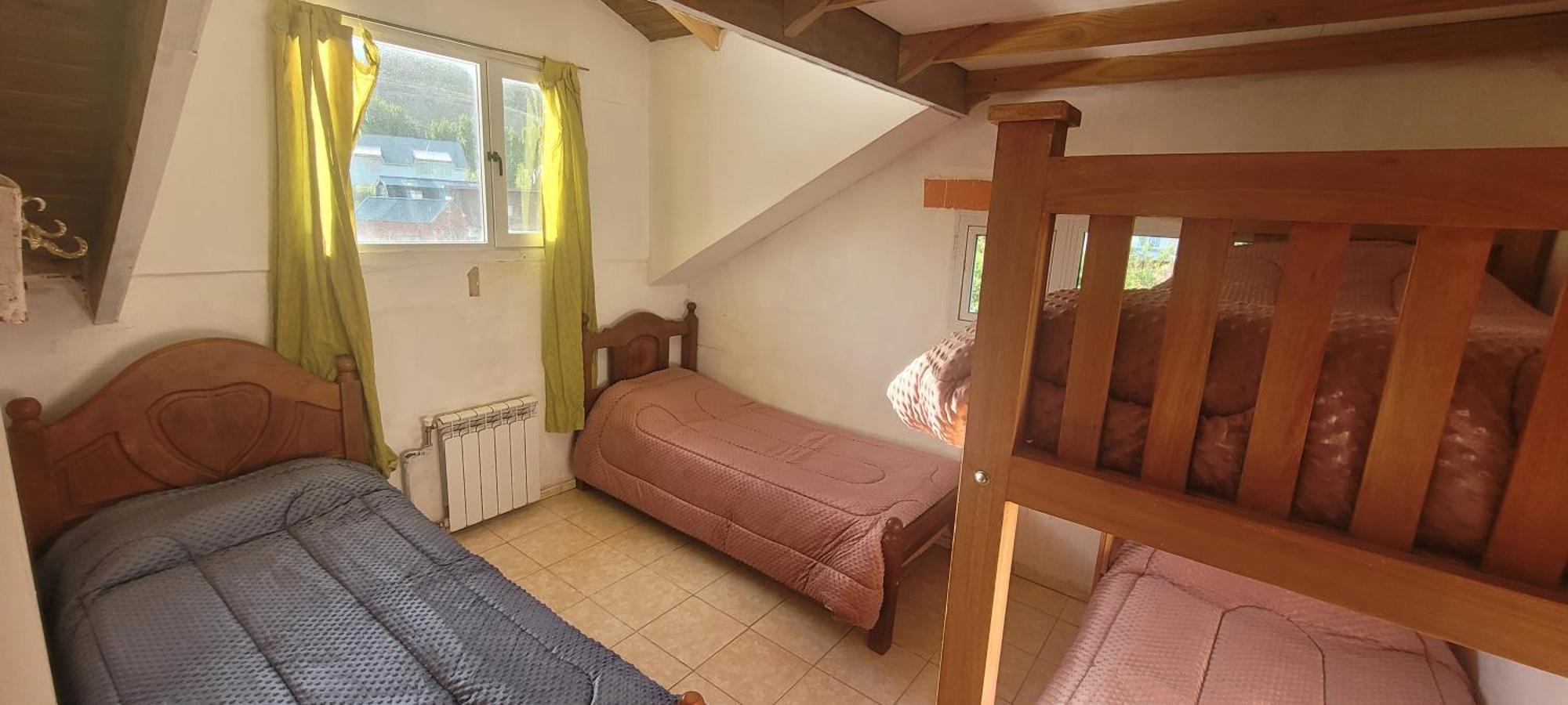 Hostel Las Cuatro Estaciones Ел Чалтен Екстериор снимка
